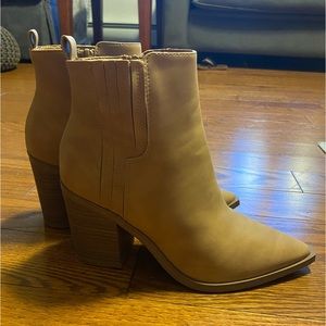 Tan Whitney stacked heeled booties